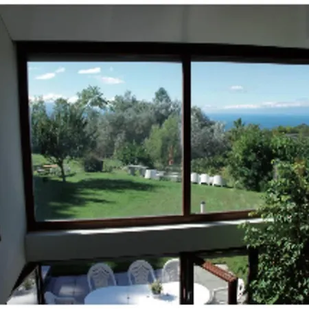 Villa Lakeview Bliss Contemporary Retreat *